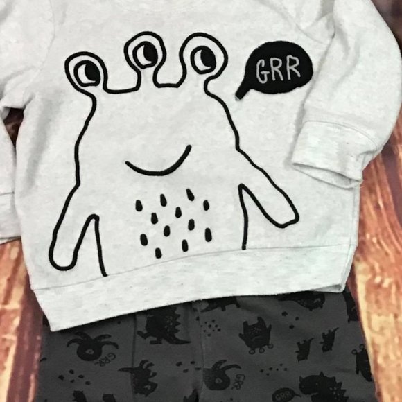 Lot of 2 Boy's 12 Mos Sweat Outfits - Picture 2 of 3